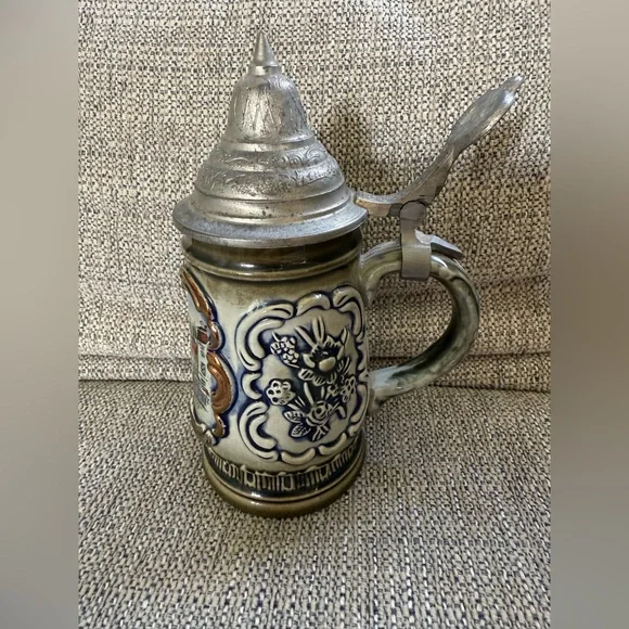 Vintage Original King Lidded 702 1/2 Beer Stein Western Germany Hand Painted - Picture 5 of 6